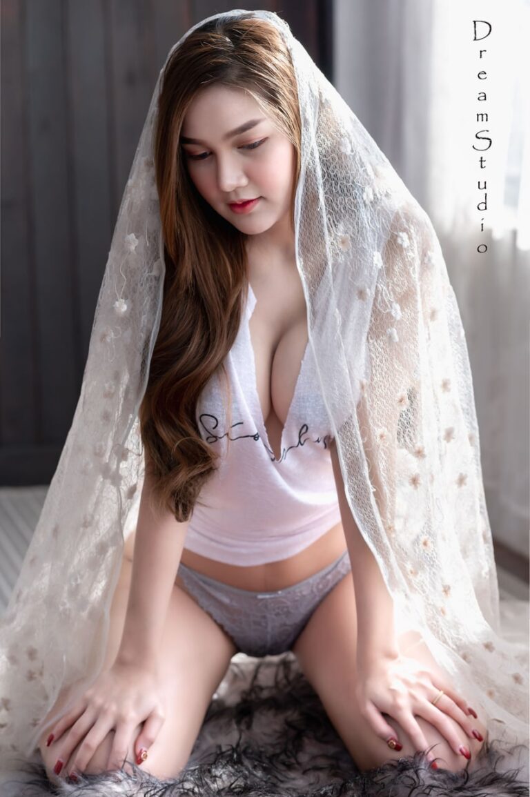 Người chị dâu dâm đãng